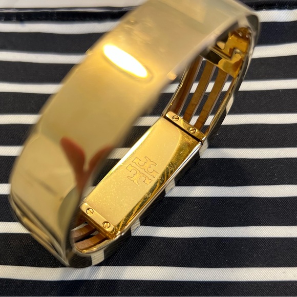 Tory Burch Fit Bit Bangle - Picture 4 of 4